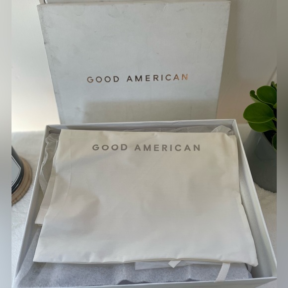 👠 New Good American Open Square Toe Heels Silver Snake Size 4 - Picture 8 of 8